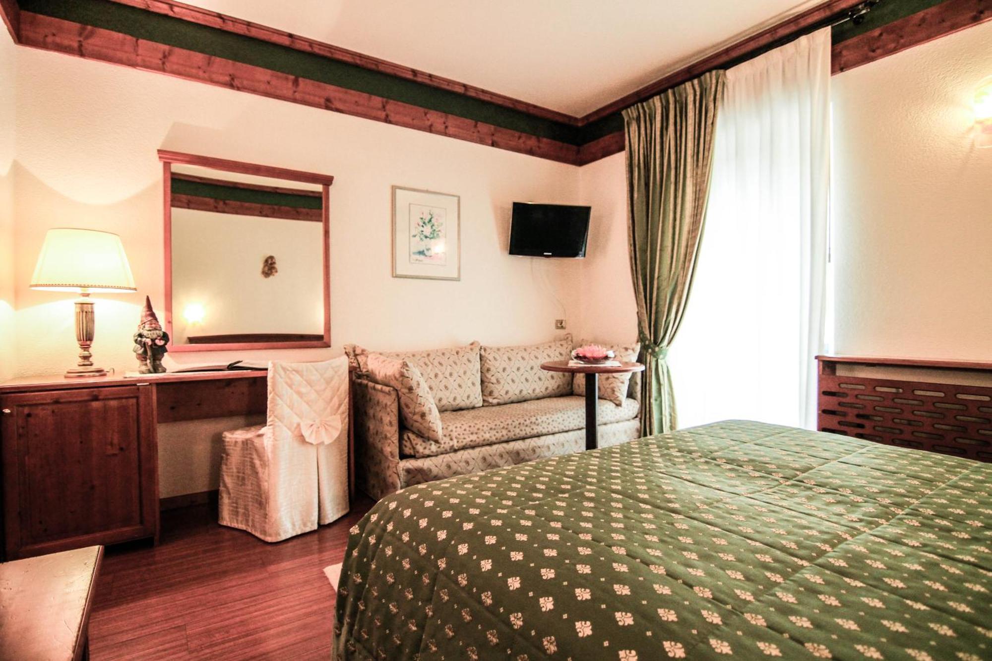 G. Hotel Des Alpes San Martino Di Castrozza Ngoại thất bức ảnh